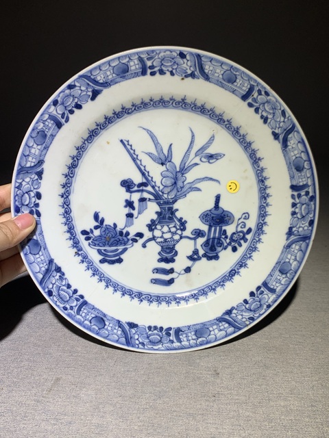 古玩陶瓷青花博古花卉紋盤真品鑒賞圖