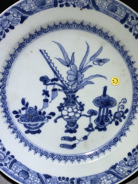 古玩陶瓷青花博古花卉紋盤真品鑒賞圖