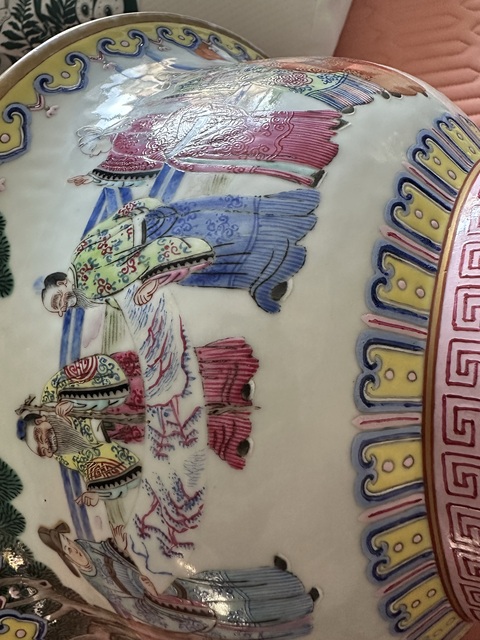 古玩陶瓷粉彩人物碗真品鑒賞圖
