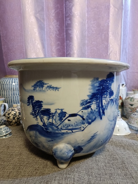 古玩陶瓷青花山水人物紋花盆真品鑒賞圖
