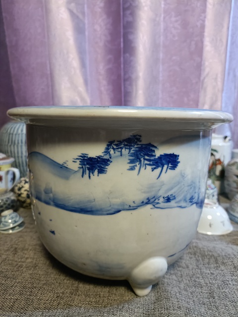 古玩陶瓷青花山水人物紋花盆真品鑒賞圖
