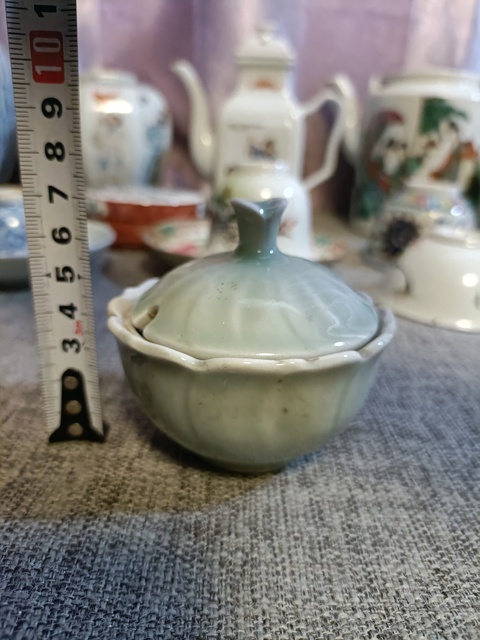 古玩陶瓷冬青釉蓋罐真品鑒賞圖
