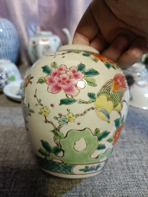古玩陶瓷民國粉彩洞石花鳥紋罐拍賣,當前價格1888元