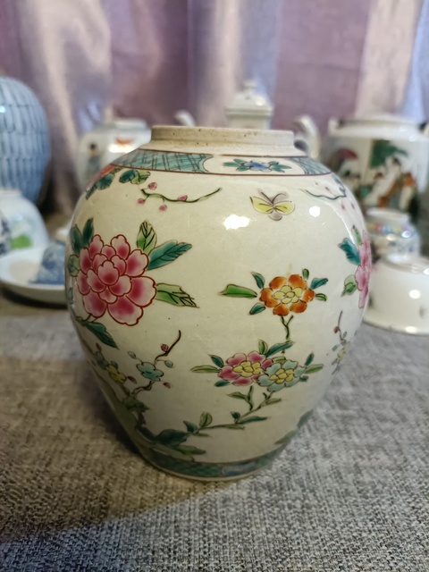 古玩陶瓷民國粉彩洞石花鳥紋罐拍賣,當前價格1888元