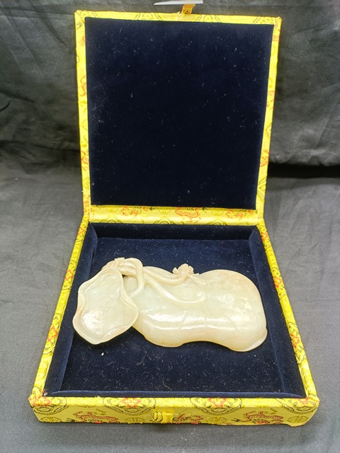 古玩玉器和田玉雕“荷葉形”筆洗真品鑒賞圖