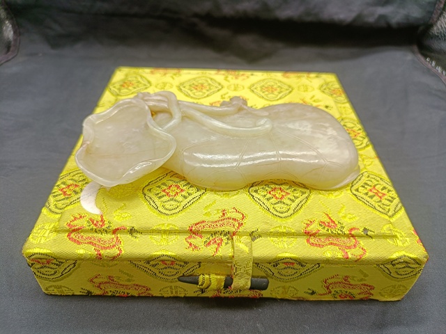 古玩玉器和田玉雕“荷葉形”筆洗真品鑒賞圖
