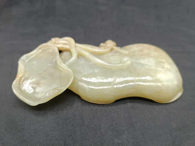 古玩玉器和田玉雕“荷葉形”筆洗真品鑒賞圖