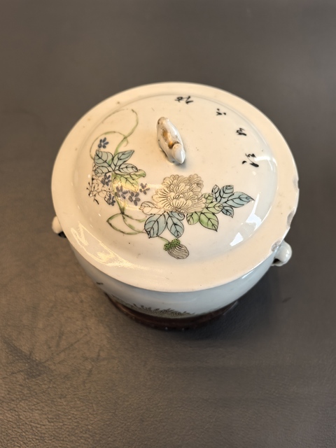 古玩陶瓷民國名家粉彩花卉紋粥罐真品鑒賞圖