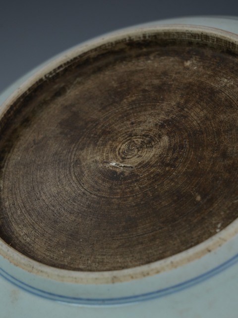 古玩陶瓷清中早·青花卷草龍紋盤真品鑒賞圖
