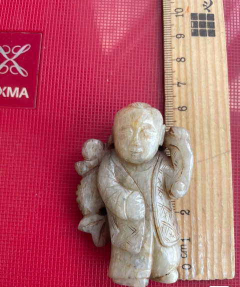 古玩玉器和田玉雕“執荷童子”真品鑒賞圖