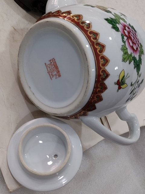 古玩陶瓷粉彩三多紋茶壺真品鑒賞圖