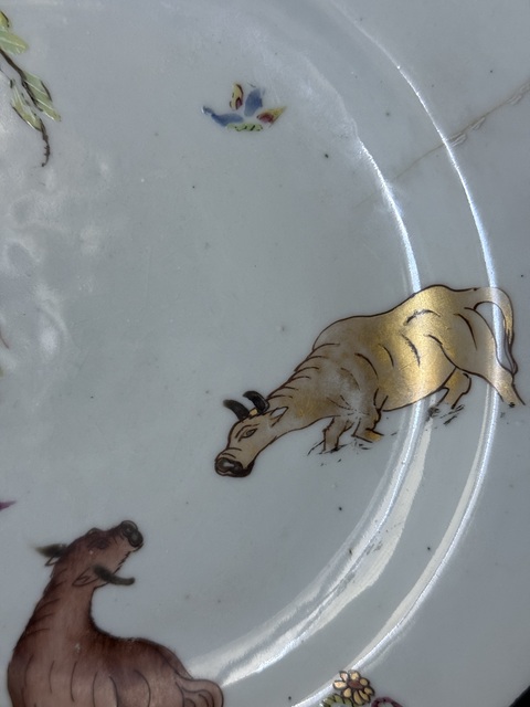 古玩陶瓷牛氣沖天粉彩八角盤真品鑒賞圖