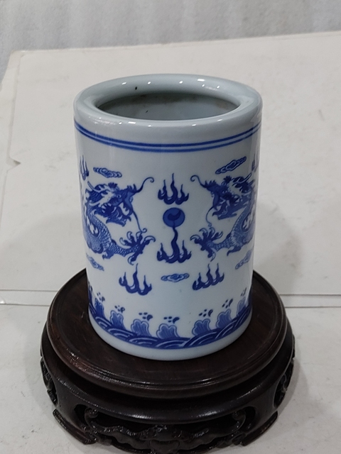 古玩陶瓷青花雙龍戲珠紋筆筒拍賣，當(dāng)前價(jià)格388元