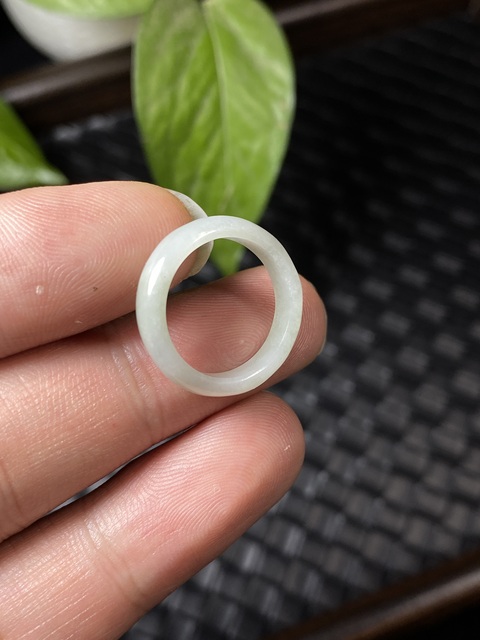 古玩玉器清天然翡翠戒指拍賣,當前價格800元