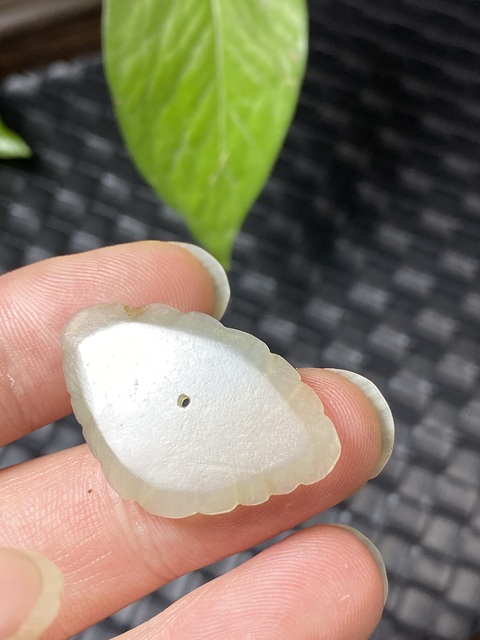 古玩玉器清代和田玉雕“帽花”拍賣,當前價格800元
