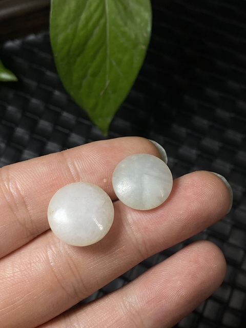 古玩玉器清代翡翠扣子拍賣,當前價格450元