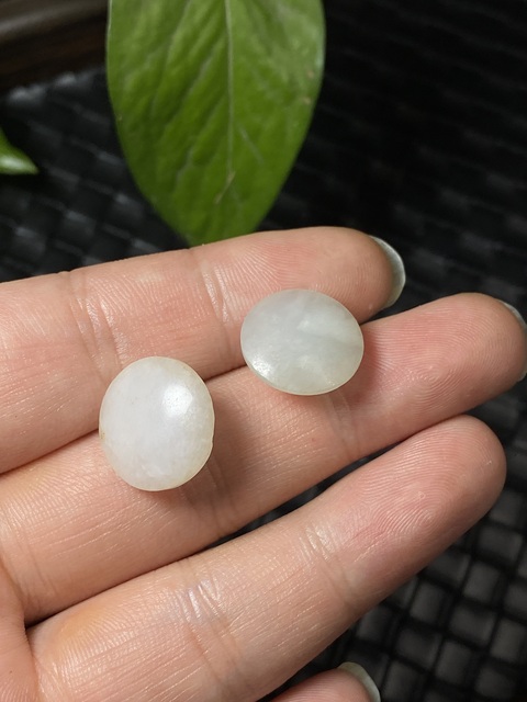 古玩玉器清代翡翠扣子拍賣,當前價格450元