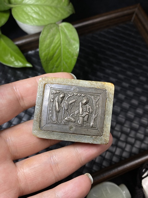 古玩玉器(一口價(jià)放漏)老料幾十年工和田玉鑲嵌老銀帶扣拍賣,當(dāng)前價(jià)格4500元