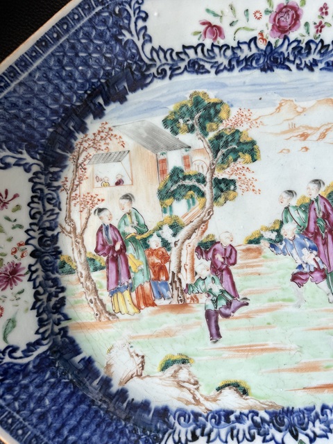 古玩陶瓷青花廣彩人物盤真品鑒賞圖