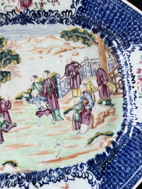 古玩陶瓷青花廣彩人物盤真品鑒賞圖