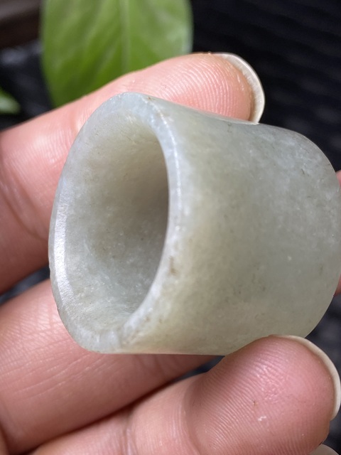 古玩玉器清代翡翠雕“素紋扳指”拍賣,當前價格2800元