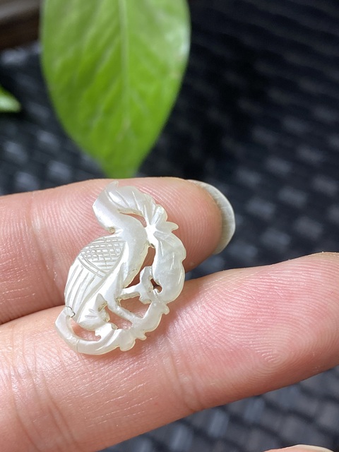 古玩玉器清代和田玉雕“仙鶴”花飾拍賣,當前價格450元