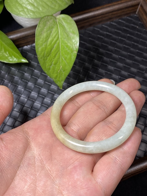 古玩玉器清代天然翡翠美人手鐲拍賣，當前價格11000元