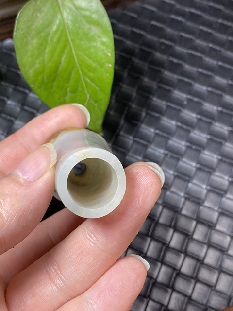 古玩玉器清代翡翠雕“煙槍嘴”拍賣(mài),當(dāng)前價(jià)格3800元