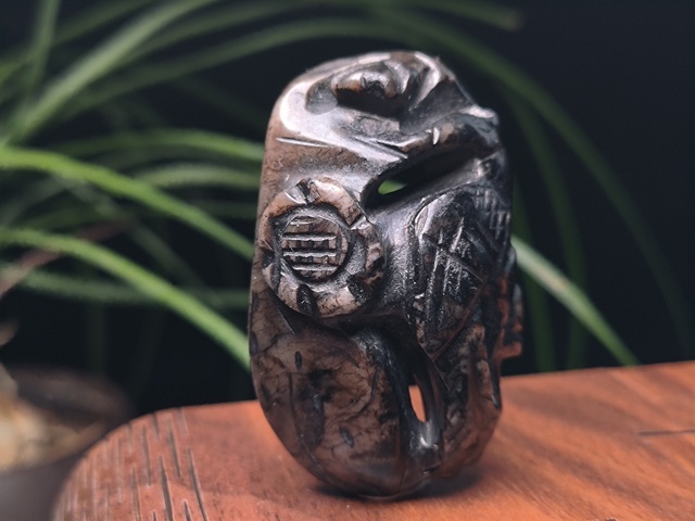 古玩玉器明代和田玉雕“松鶴”掛件拍賣,當前價格3500元
