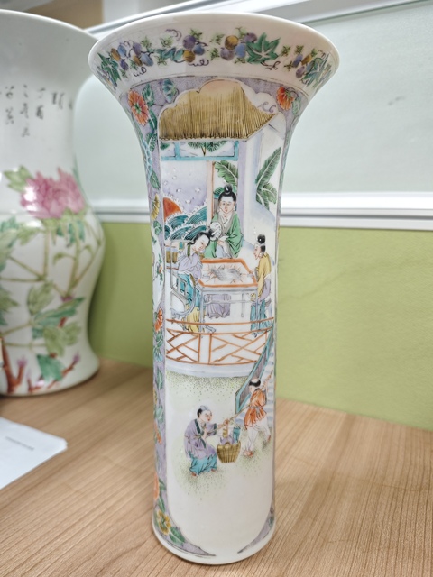 古玩陶瓷晚清時期廣彩花觚真品鑒賞圖