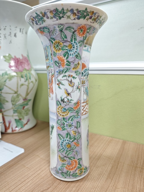 古玩陶瓷晚清時期廣彩花觚真品鑒賞圖