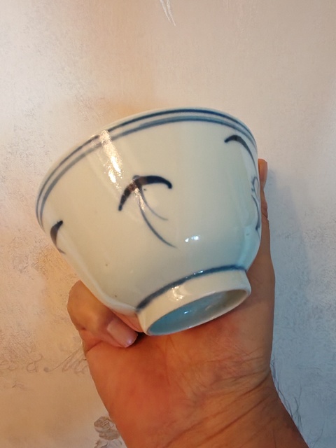 古玩陶瓷青花釉里紅花果杯真品鑒賞圖