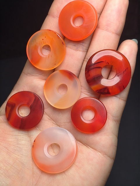古玩玉器紅瑪瑙“平安扣”真品鑒賞圖