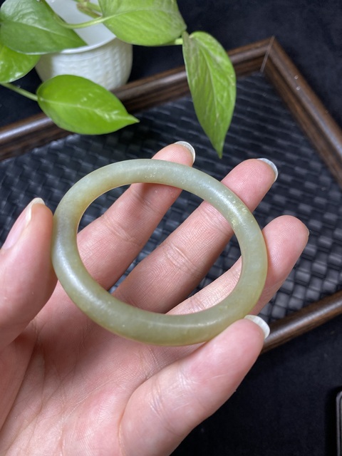 古玩玉器和田玉雕“素紋手鐲”真品鑒賞圖