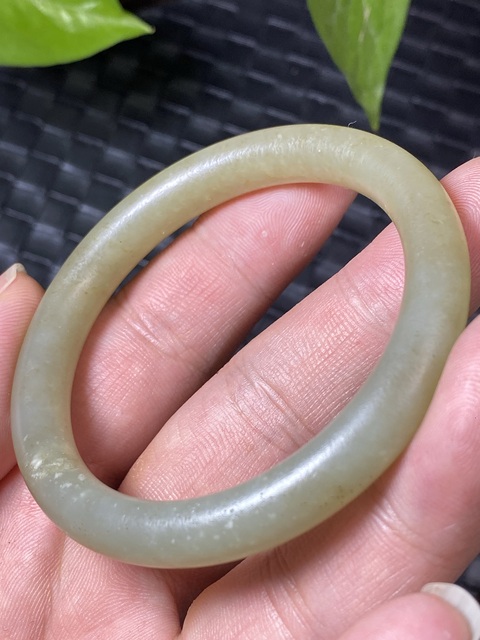 古玩玉器和田玉雕“素紋手鐲”真品鑒賞圖