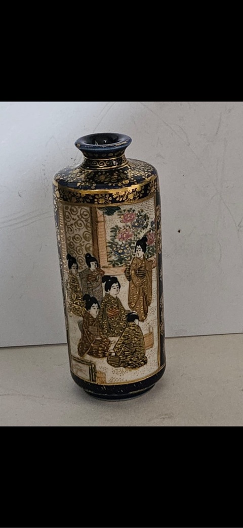 古玩陶瓷人物瓶真品鑒賞圖