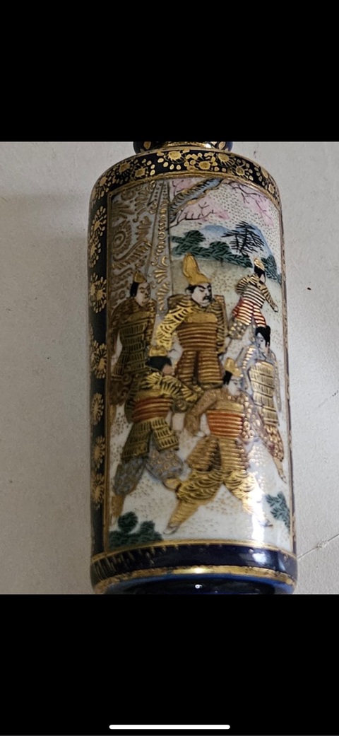 古玩陶瓷人物瓶真品鑒賞圖