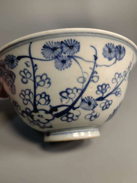 古玩陶瓷歲寒三友松竹梅青花碗真品鑒賞圖