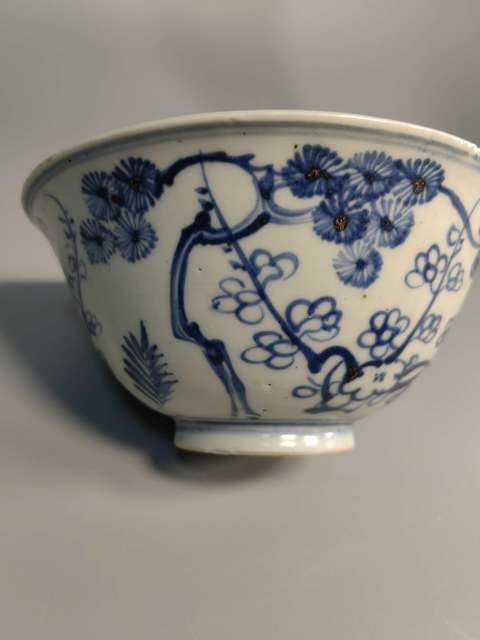 古玩陶瓷歲寒三友松竹梅青花碗真品鑒賞圖