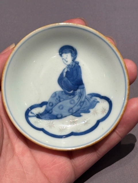 古玩陶瓷仕女紋盤真品鑒賞圖