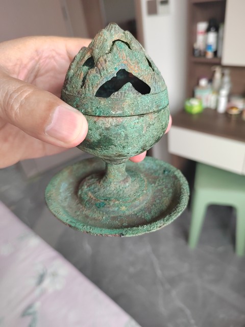古玩銅器博山爐真品鑒賞圖