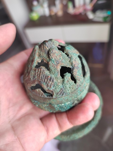 古玩銅器博山爐真品鑒賞圖