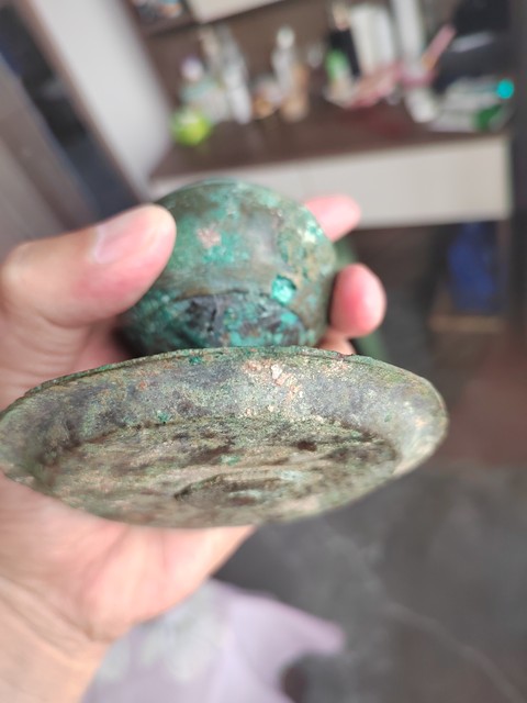 古玩銅器博山爐真品鑒賞圖