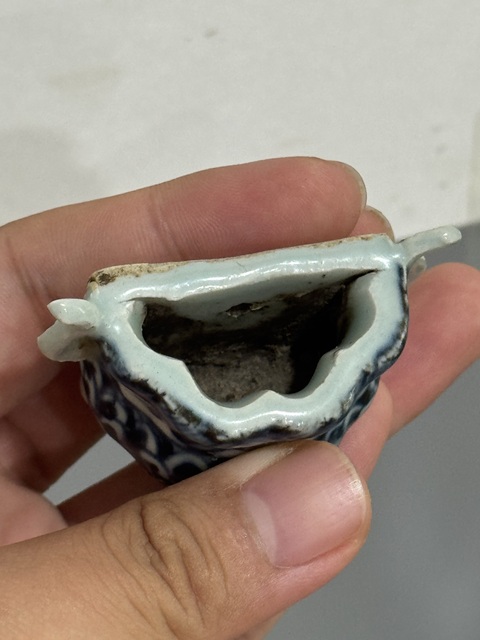 古玩陶瓷青花祿紋壁爐真品鑒賞圖