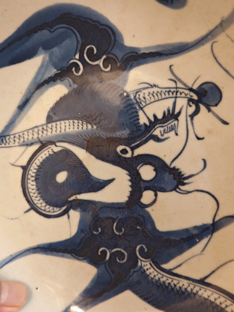 古玩陶瓷青花過墻龍紋盤真品鑒賞圖