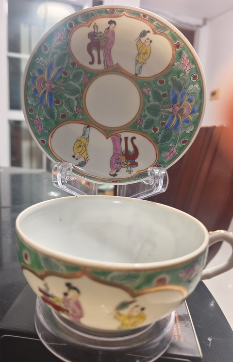 古玩陶瓷民國粉彩杯碟真品鑒賞圖