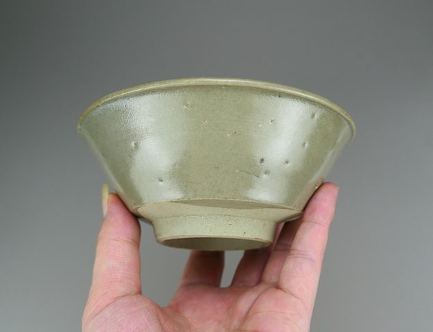 古玩陶瓷明代龍泉窯青瓷唇口碗拍賣，當前價格132元