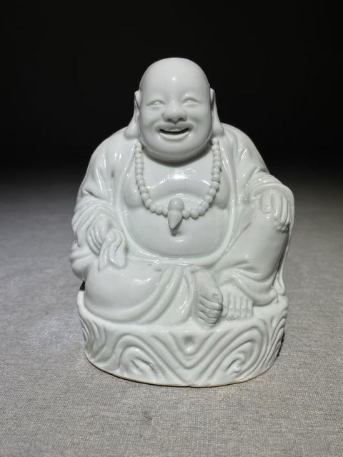 古玩陶瓷德化窯白釉彌勒笑佛真品鑒賞圖