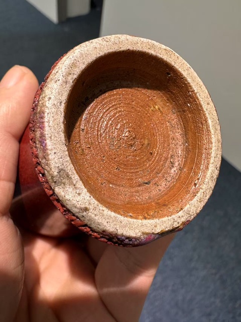 古玩陶瓷紅釉梅瓶真品鑒賞圖
