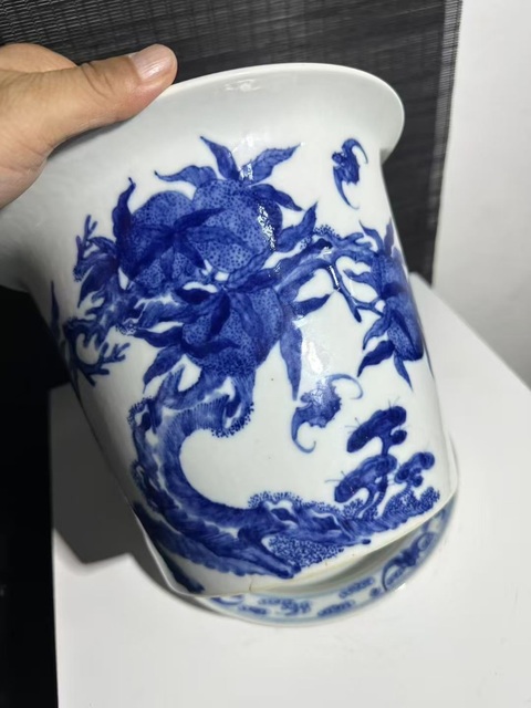 古玩陶瓷青花九桃花卉紋花盆真品鑒賞圖